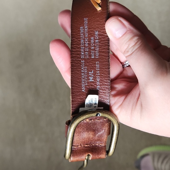 American Eagle Leather Belt with Ombre Detail Size M/L - Picture 2 of 3